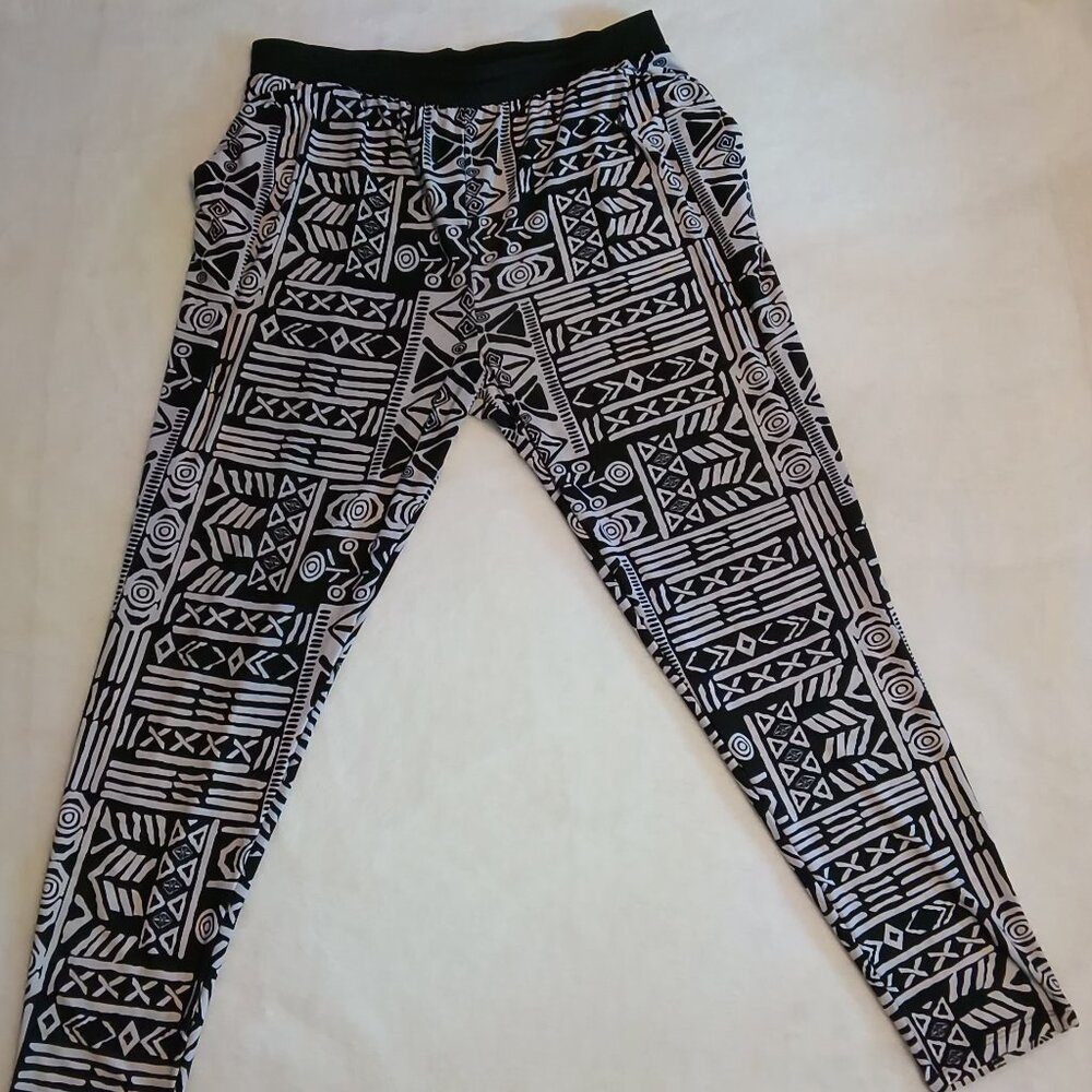 Nana Womens 🏵 Neat Geometric Aztec Black And White Design Pocketed Lounge Pants
